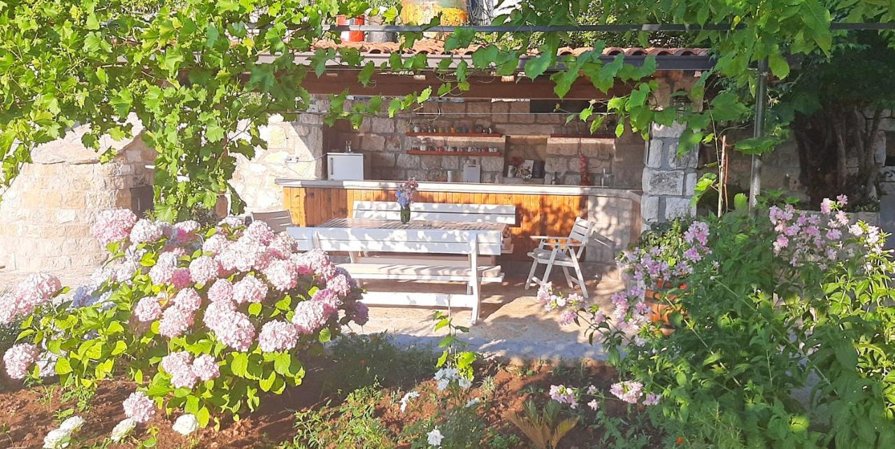 Vila Pegaz Virpazar Buitenkant foto